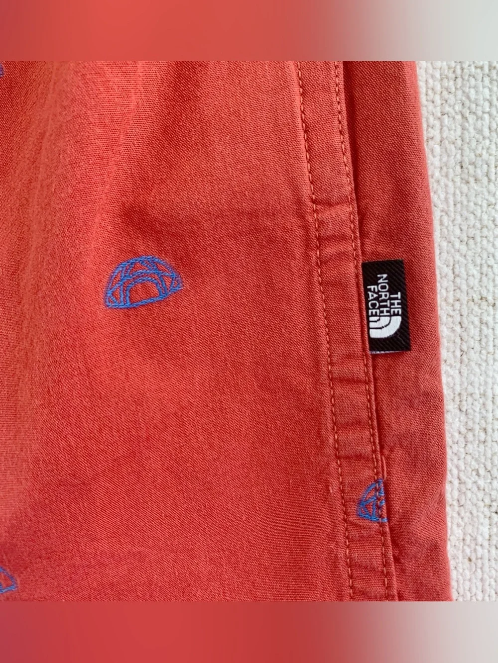 The North Face Men's short sleeve embroidered button up shirt cotton size M